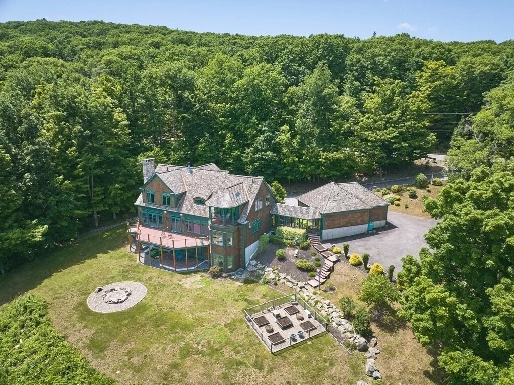 Photo of 150 Mountain Rd