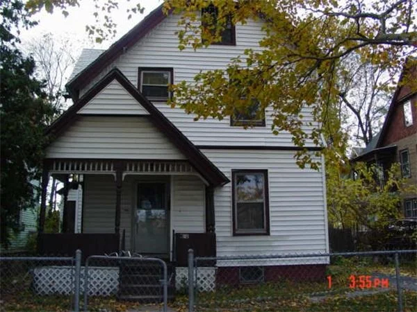 Photo of 318 Eastern Ave