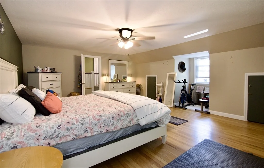 Photo of 55 Bridle Path Rd