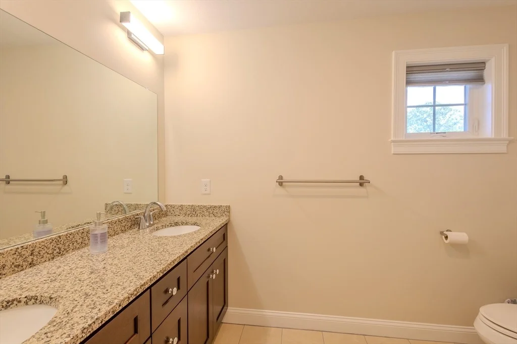 Photo of 26 Iris Ln