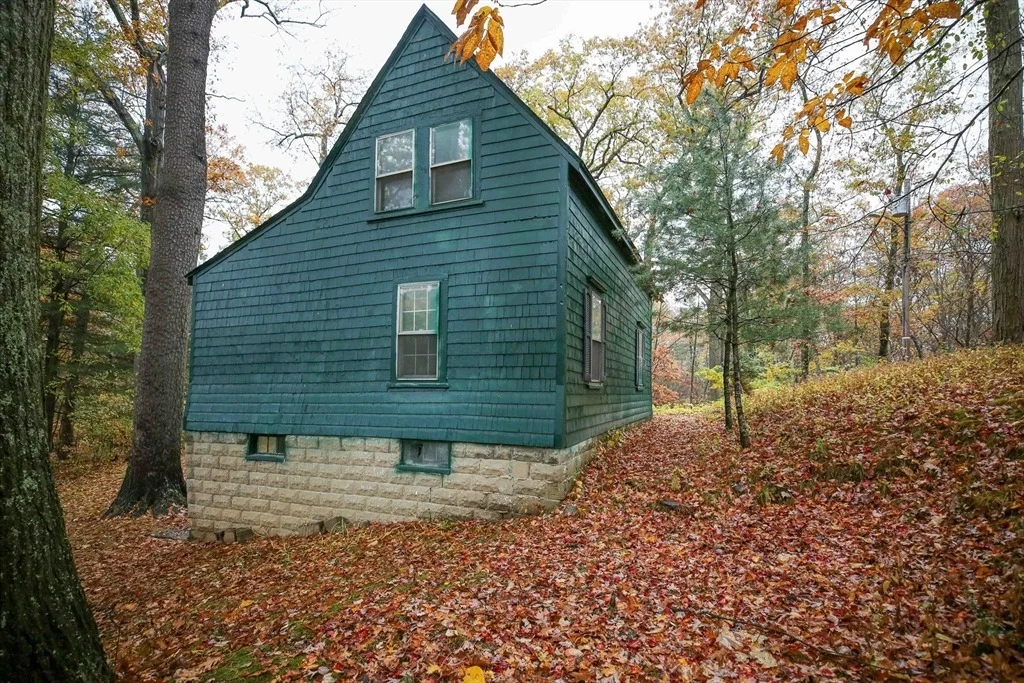 Photo of 450 Mount Wayte Ave