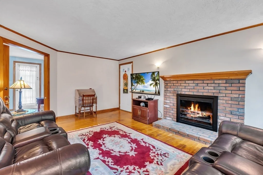 Photo of 143 Charlton Rd