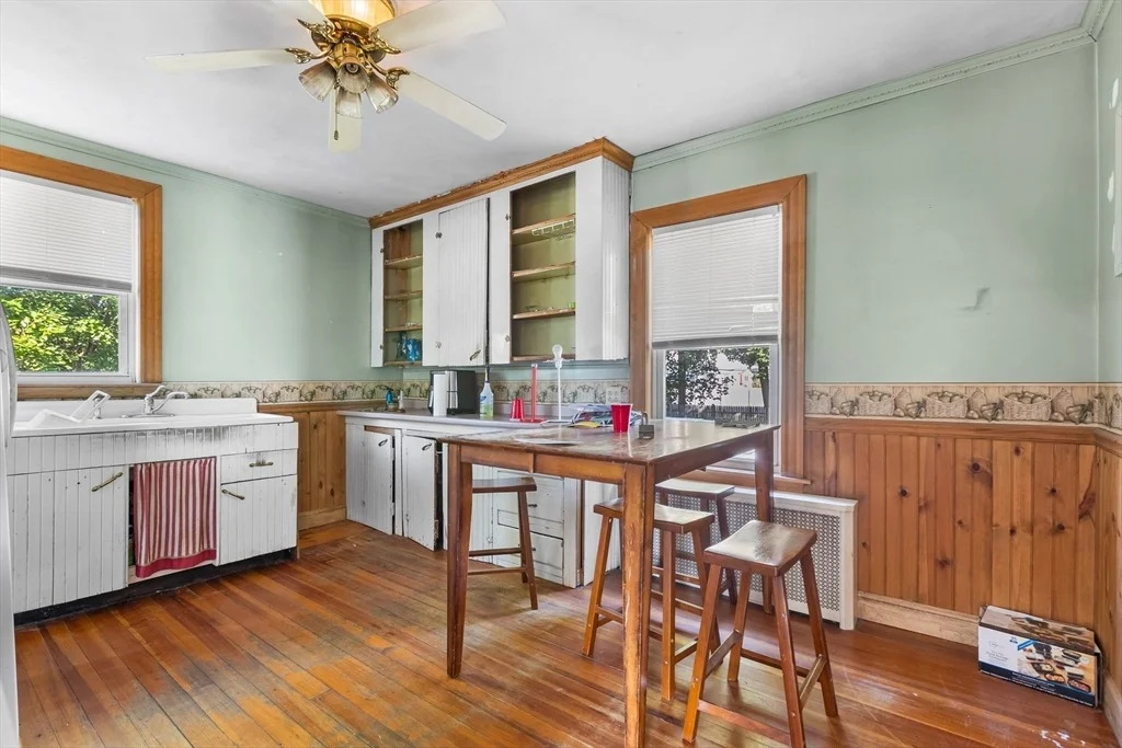Photo of 41 Devine Ave