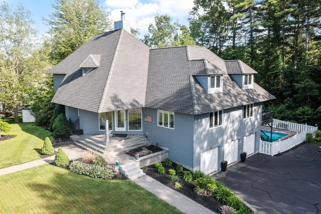 Photo of 60 Commonwealth Cir