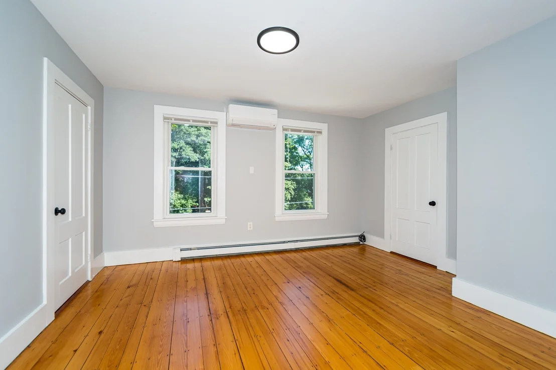 Photo of 11 Purchase Street