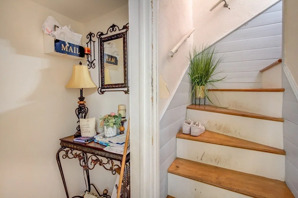 Photo of 546 Snell St