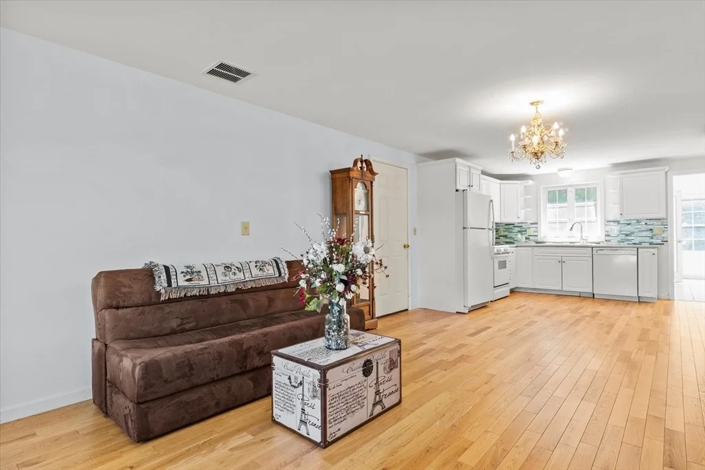 Photo of 8 Sunset Way