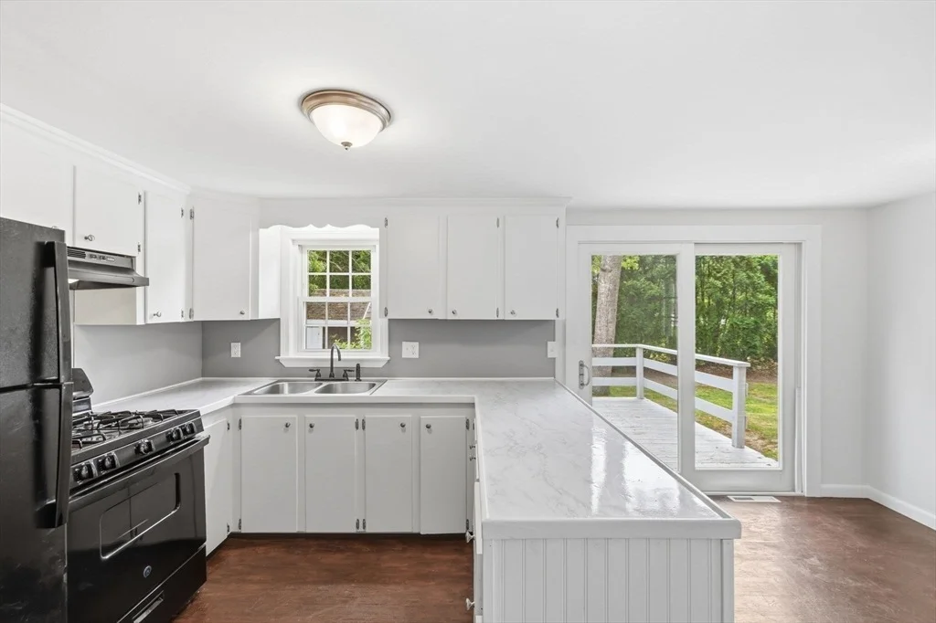 Photo of 90 Castlewood Circle
