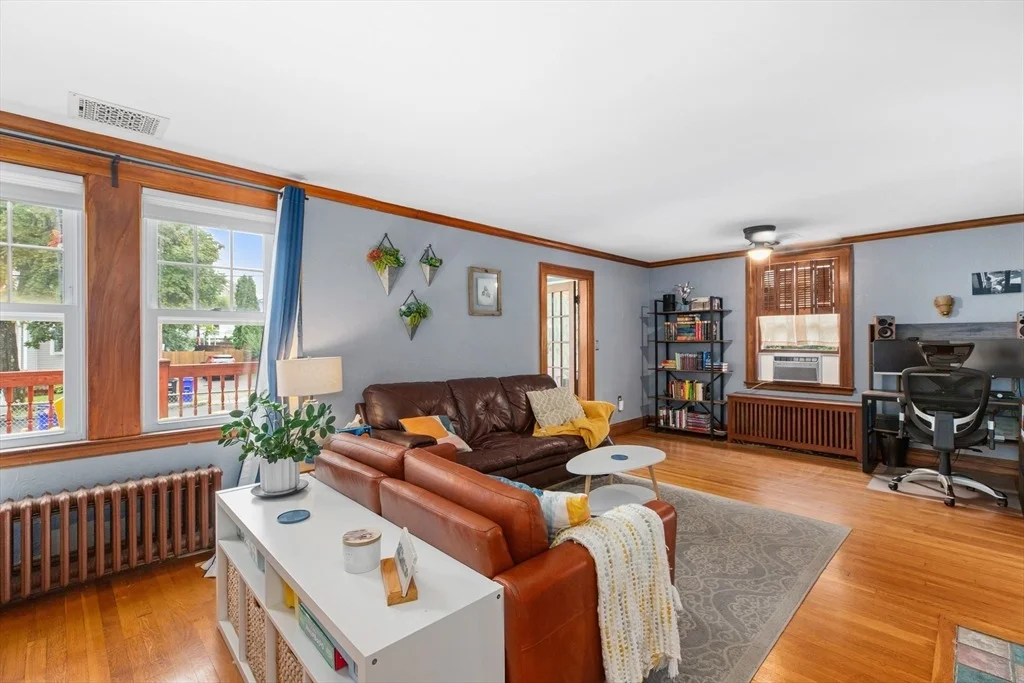 Photo of 12 Baincroft Rd