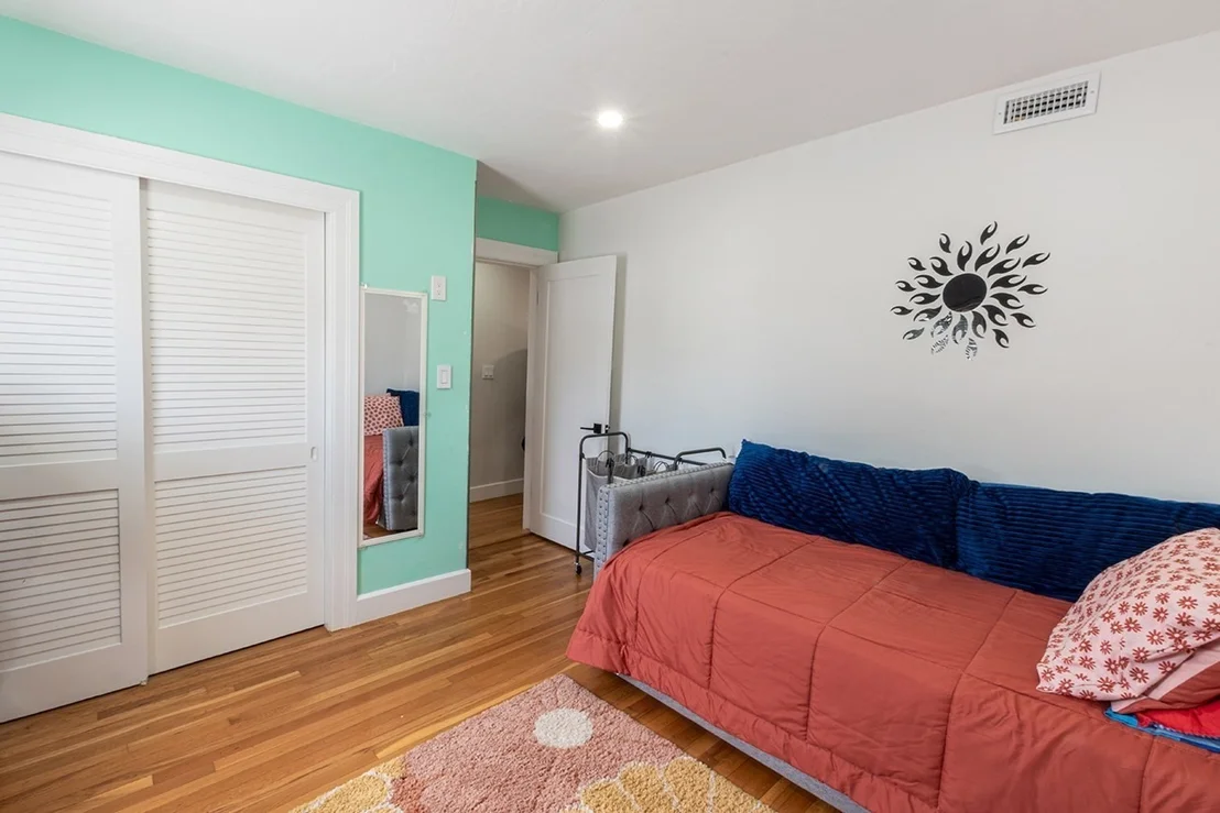 Photo of 16 Thayer Street