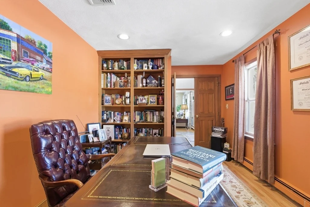 Photo of 194 Sanborn Lane