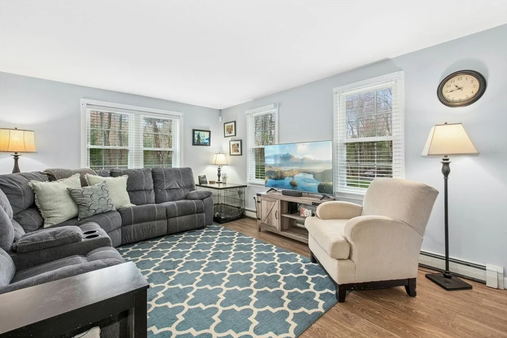 Photo of 22 Walter Dr