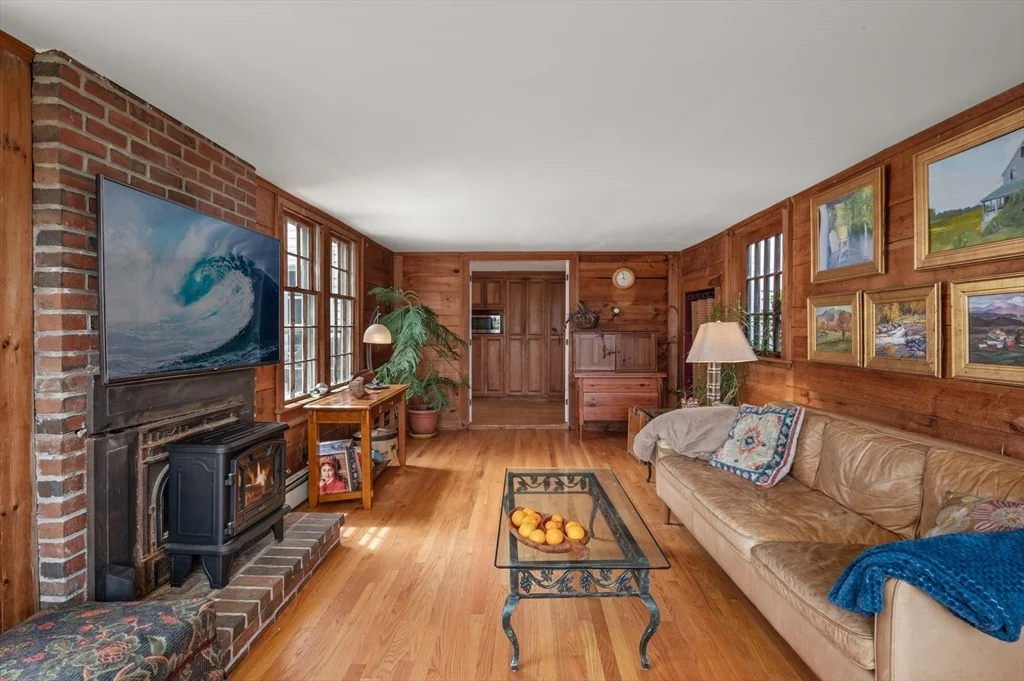 Photo of 33 Reservoir Drive