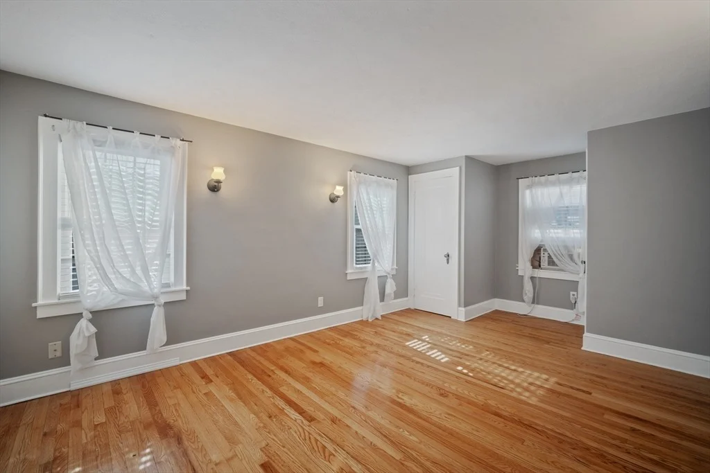 Photo of 144 Gillette Ave