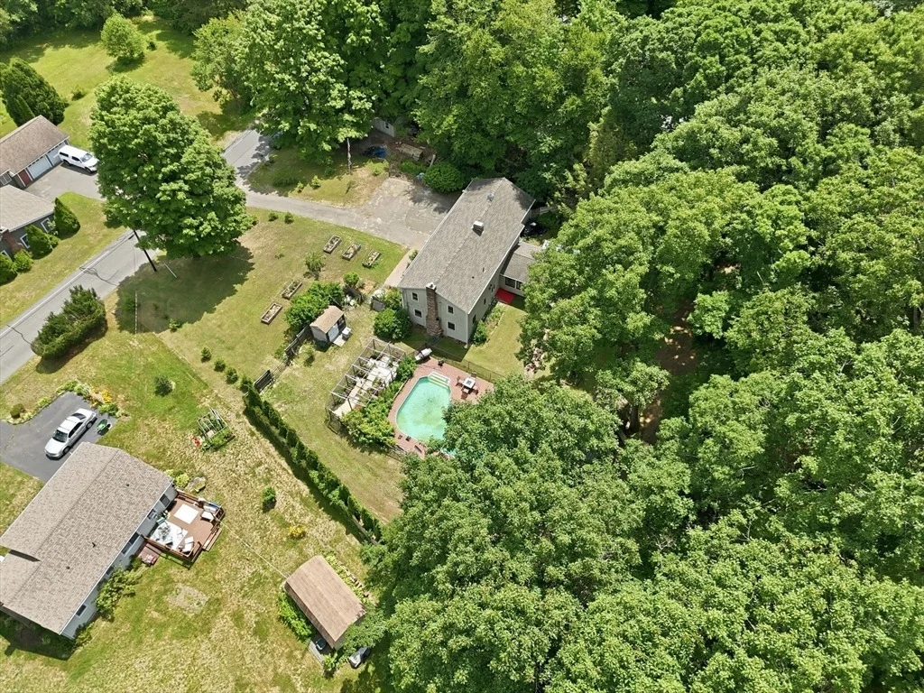 Photo of 75 Blandford Rd
