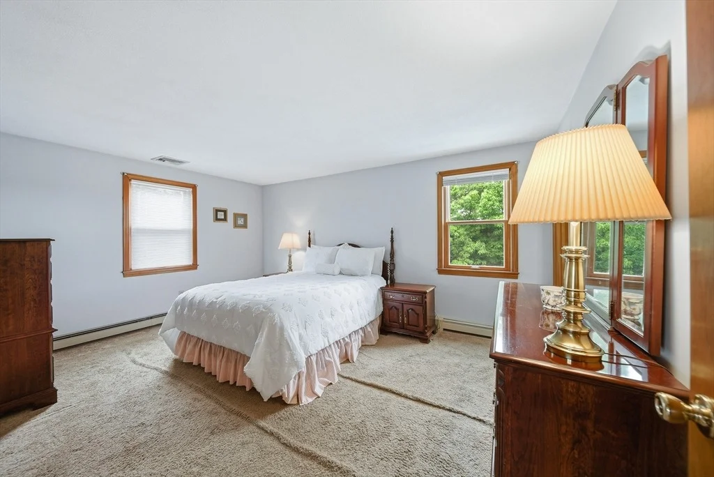 Photo of 12 Thomas Cir