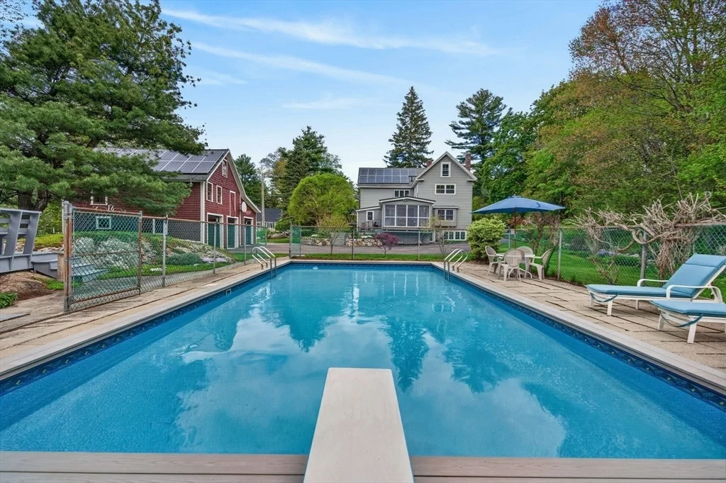 Photo of 14 Ballardvale Rd