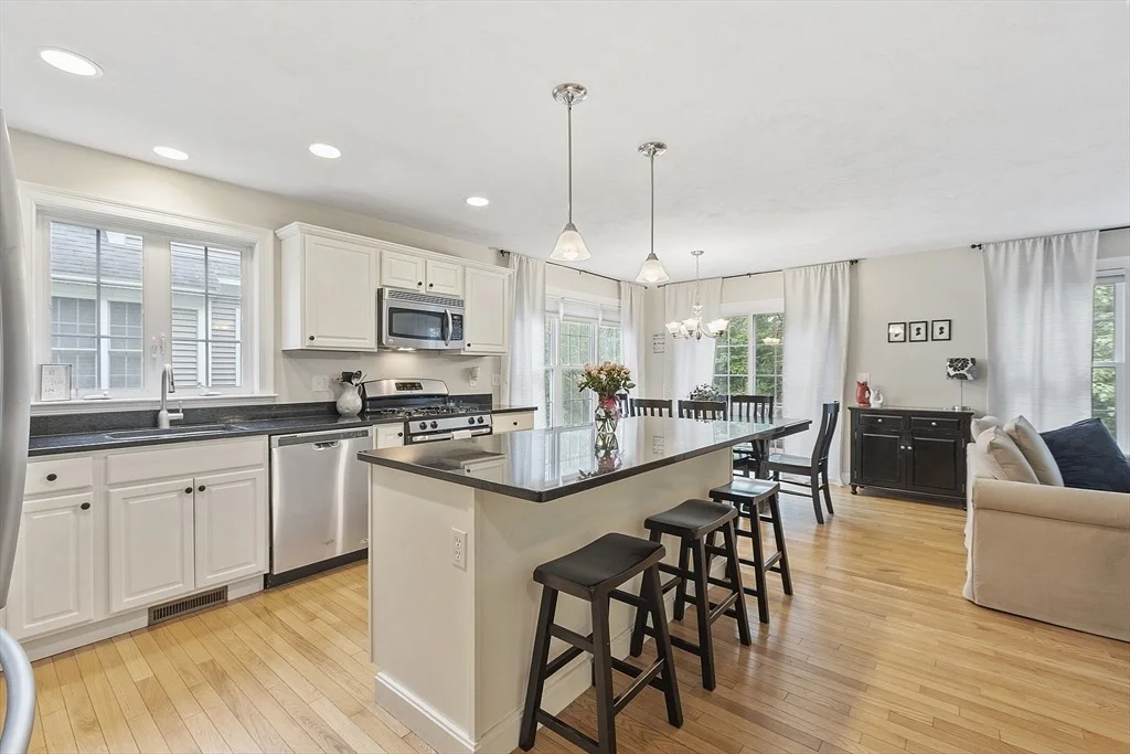 Photo of Unit A at 14 Longview Cir