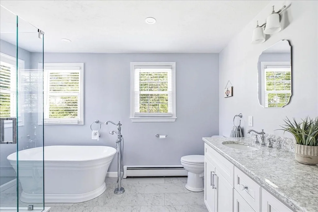 Photo of 31 Pond View Dr