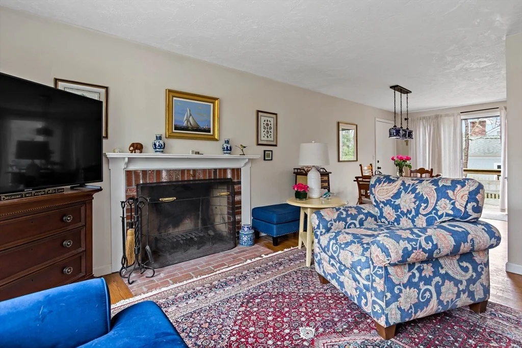 Photo of 7 Bonnie Briar Rd