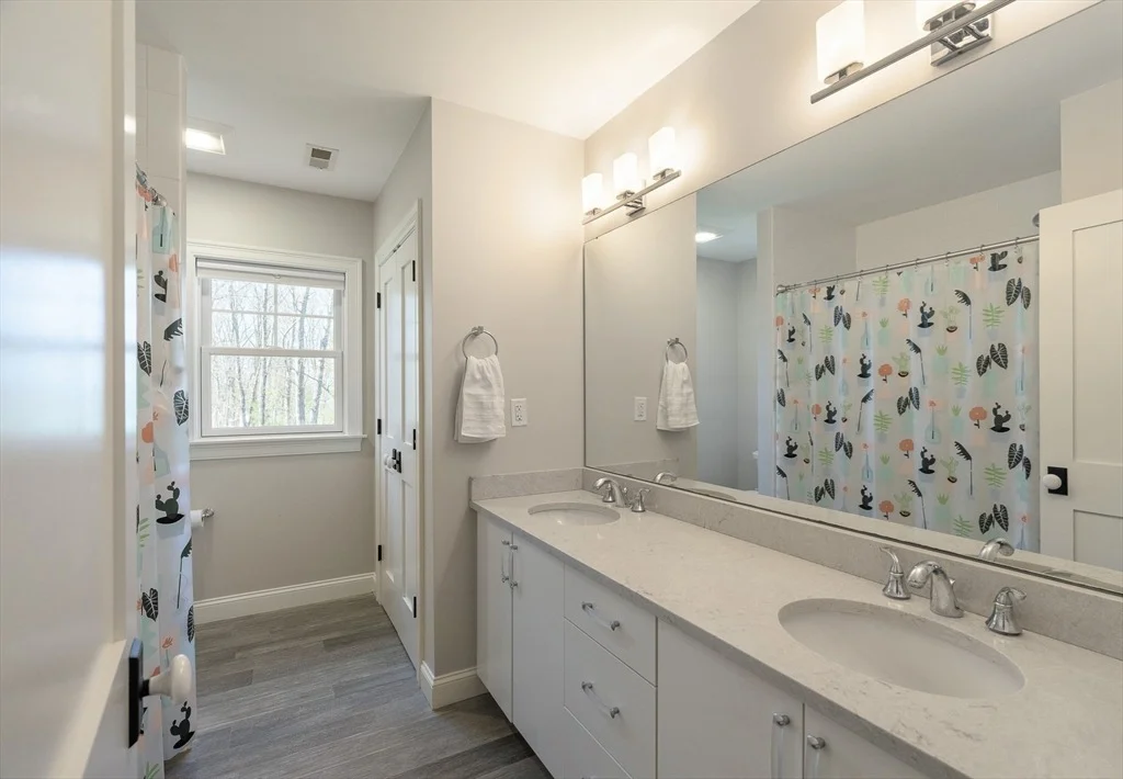Photo of 8 Goldman Cir