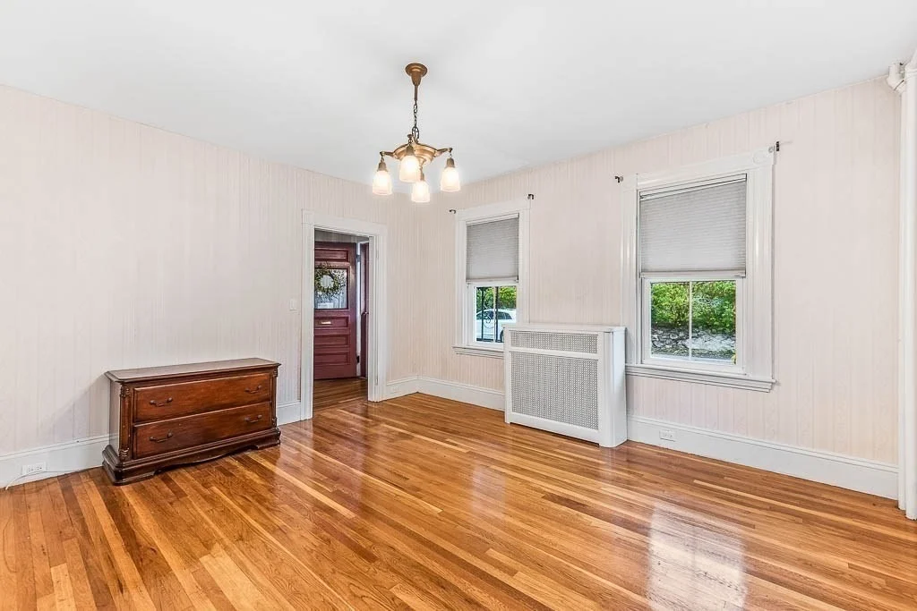 Photo of 85 Emmett Avenue