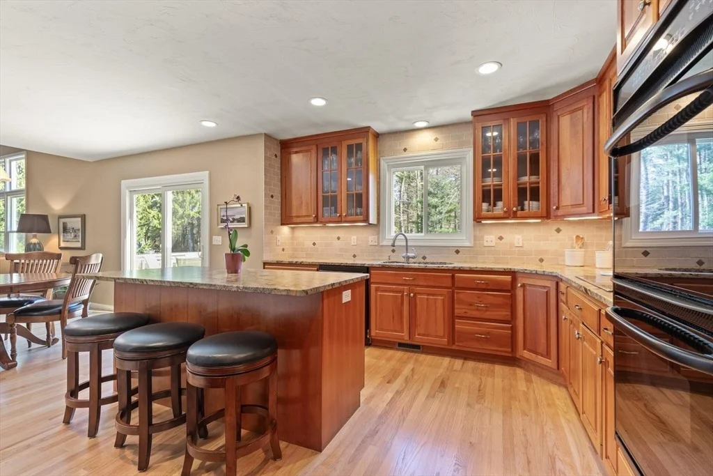 Photo of 20 Comstock Dr