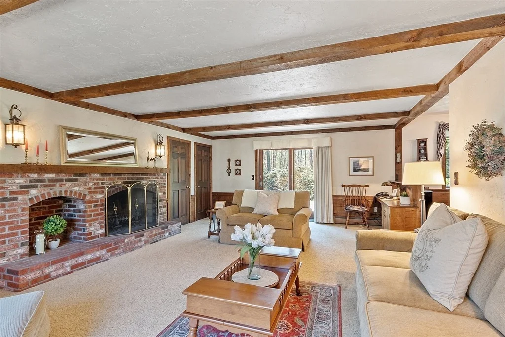 Photo of 16 Stonehill Rd