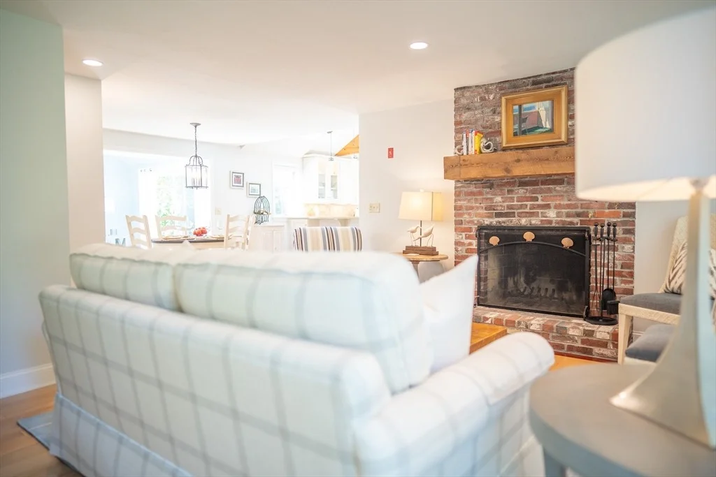 Photo of 1 Johnson Ln