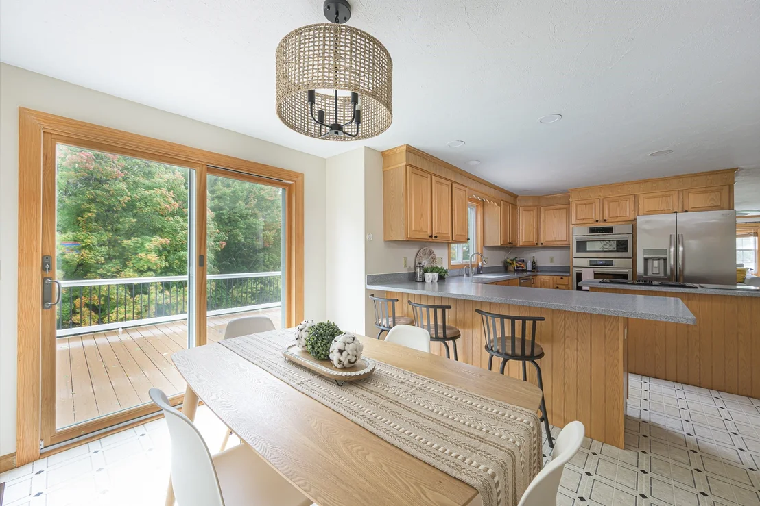 Photo of 49 Fieldstone Dr