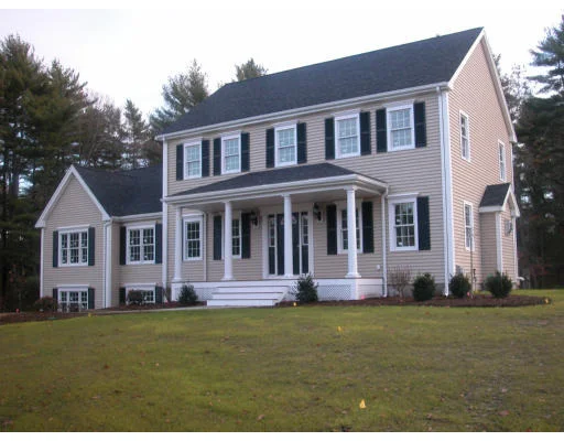 Photo of 668 County Road