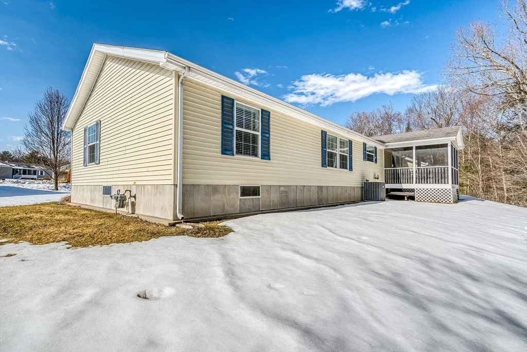 Photo of 32 Modena Circle