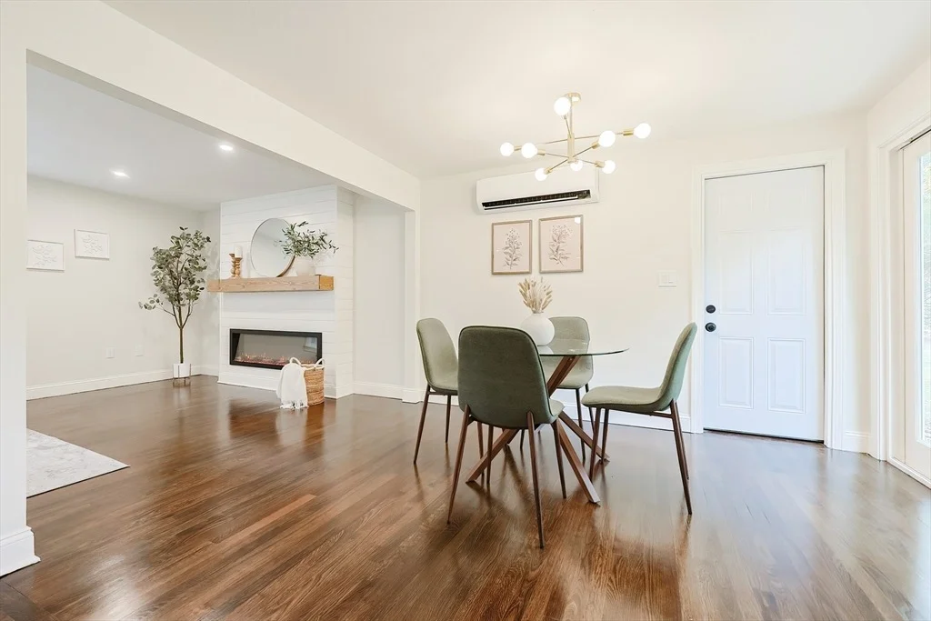 Photo of 8 Ridge Dr