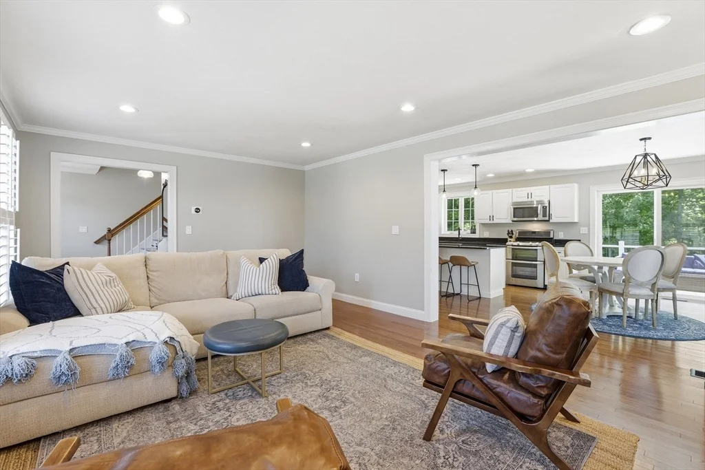 Photo of 37 Hemlock Dr