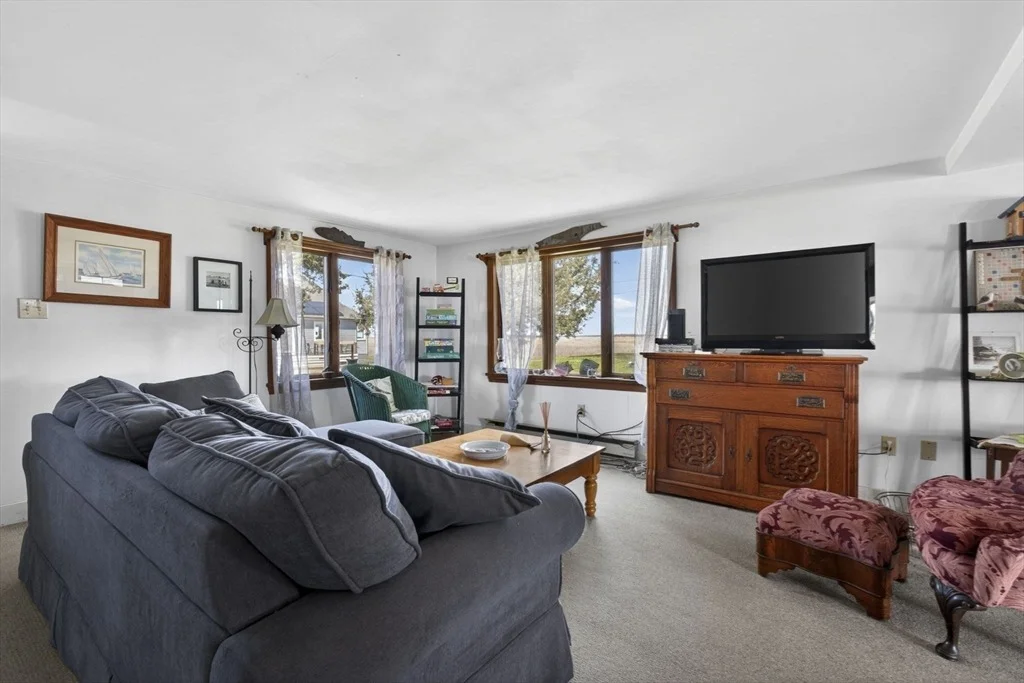 Photo of 58 Riverfront East