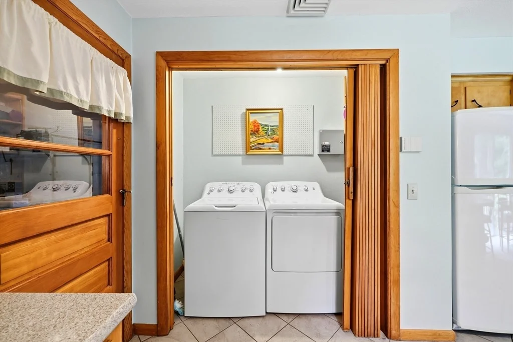 Photo of 48 Hickory Dr