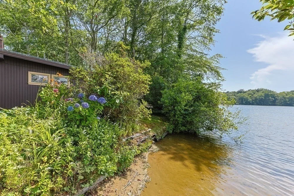 Photo of 35 Santuit Ln