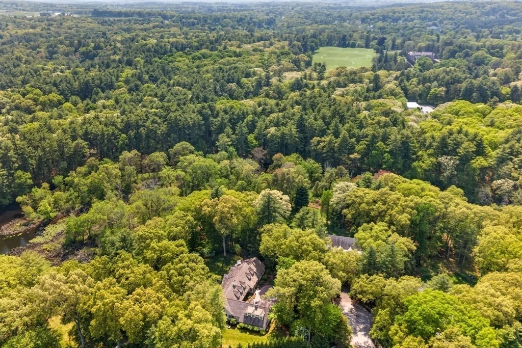 Photo of 12 Winding River Cir