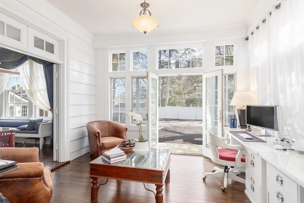 Photo of 355 Buckminster Road