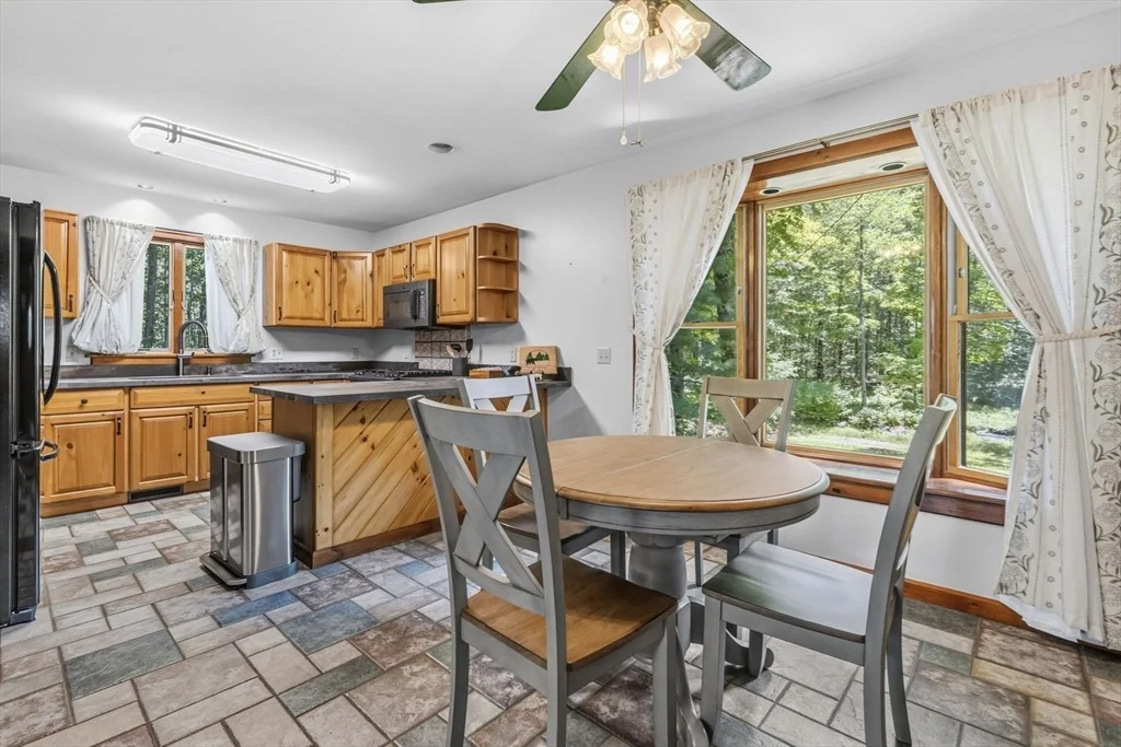 Photo of 345 Harvey Rd