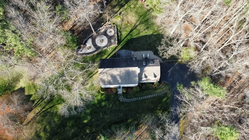 Photo of 4 Oak Dr