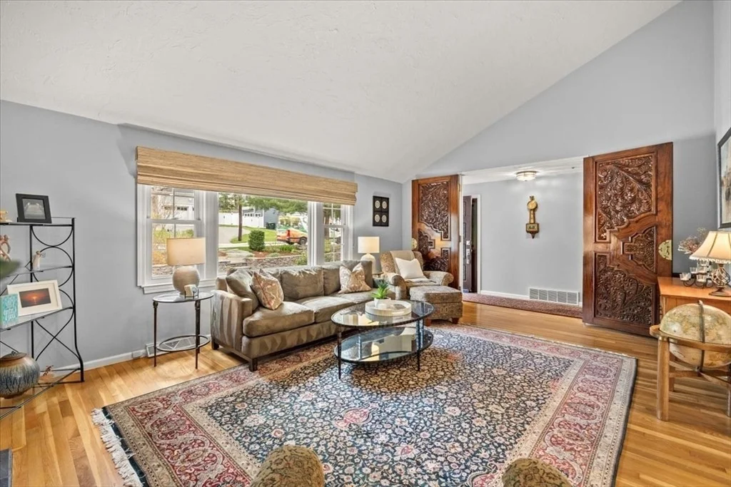 Photo of 1480 Great Plain Ave