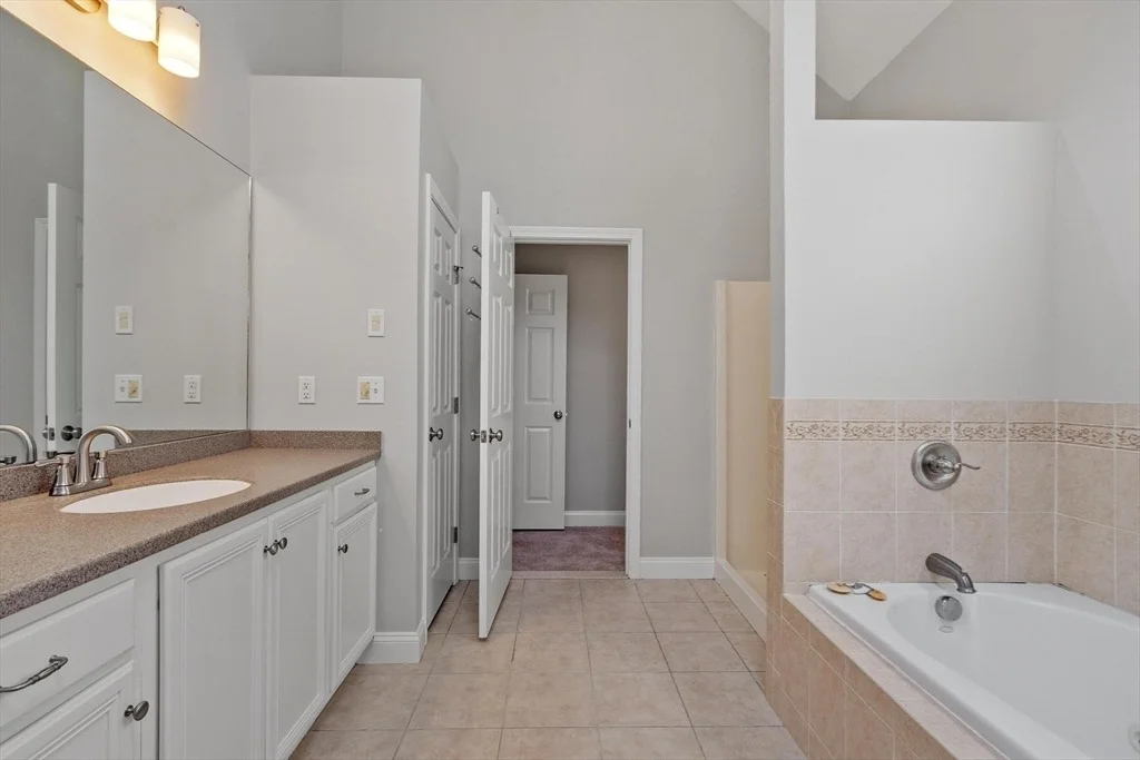 Photo of 5 Lilac Ln