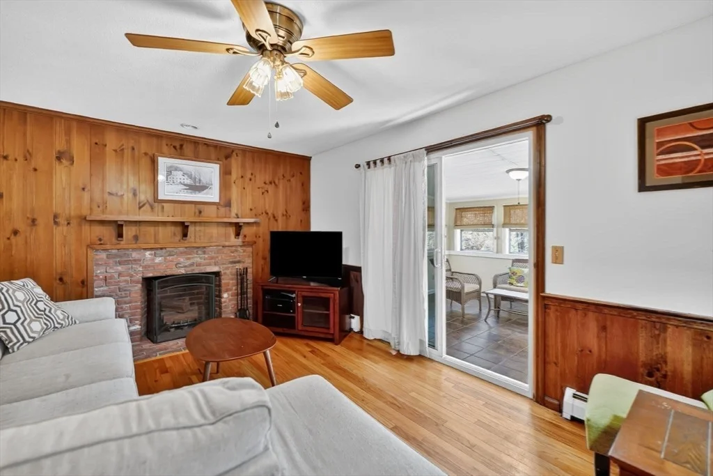 Photo of 6 Ladd Ln