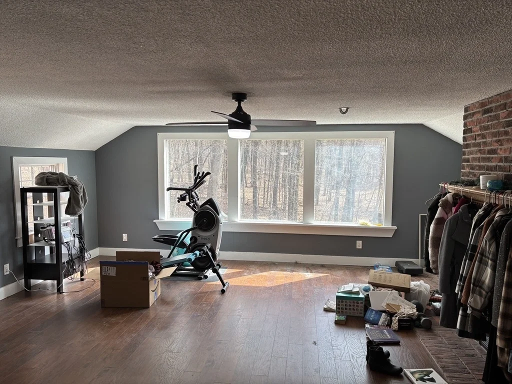 Photo of 45 Hickory Ln