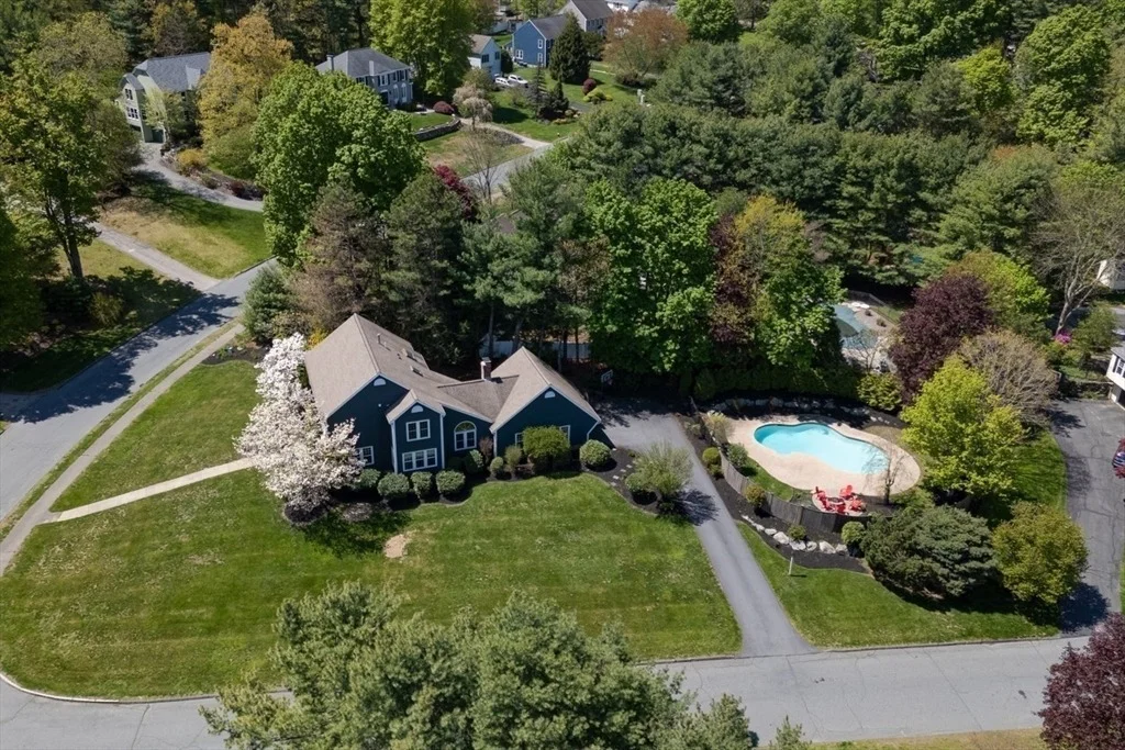Photo of 215 Rolling Meadow Dr