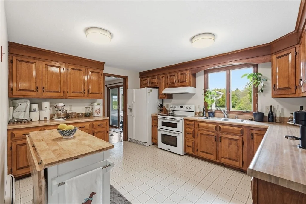Photo of 73 N Maple St
