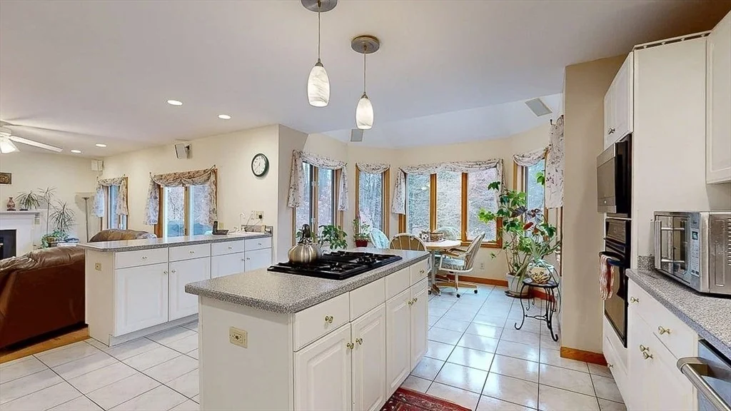 Photo of 51 Sheffield Dr