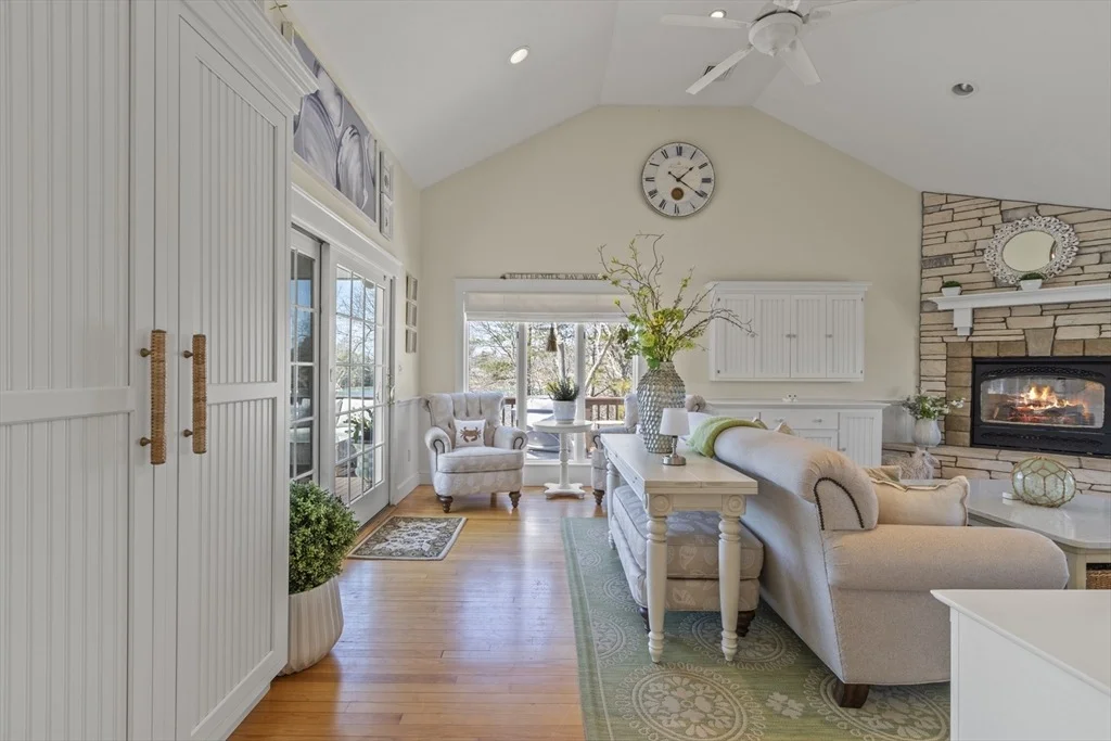 Photo of 9 Fabyan Way