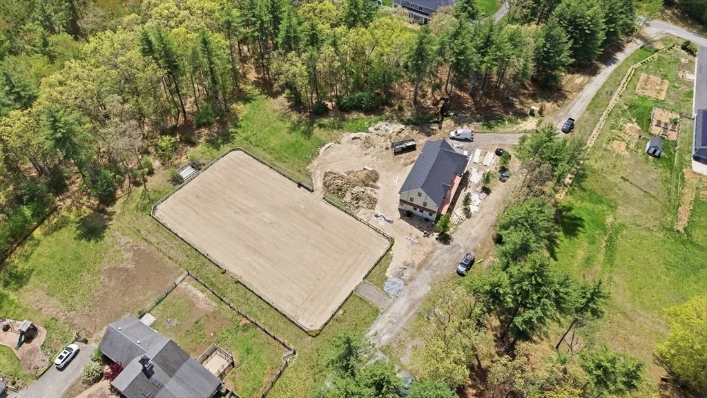 Photo of 28 Deer Run Road